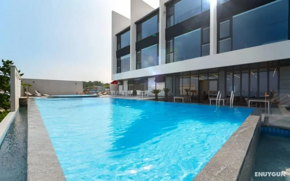 Pohang Red House Ocean Hills Pool Villa - Öne Çıkan Resim