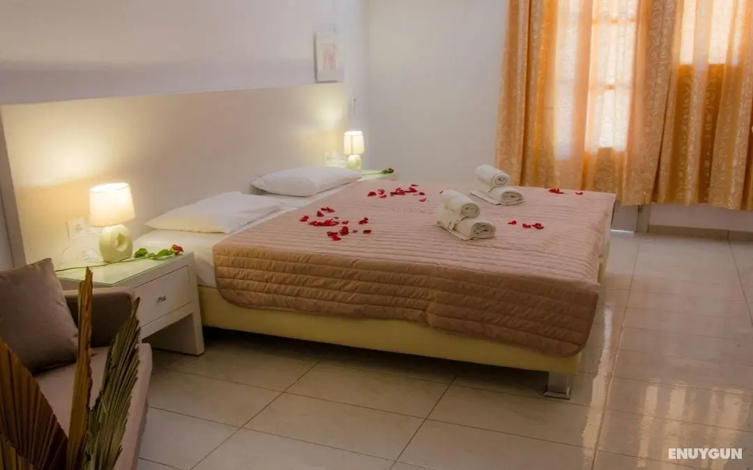 Polykratis Rooms - Öne Çıkan Resim