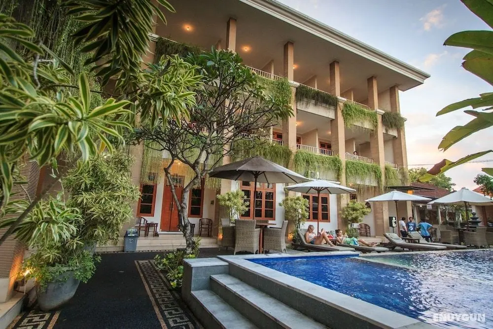 Pondok Anyar Inn - Öne Çıkan Resim