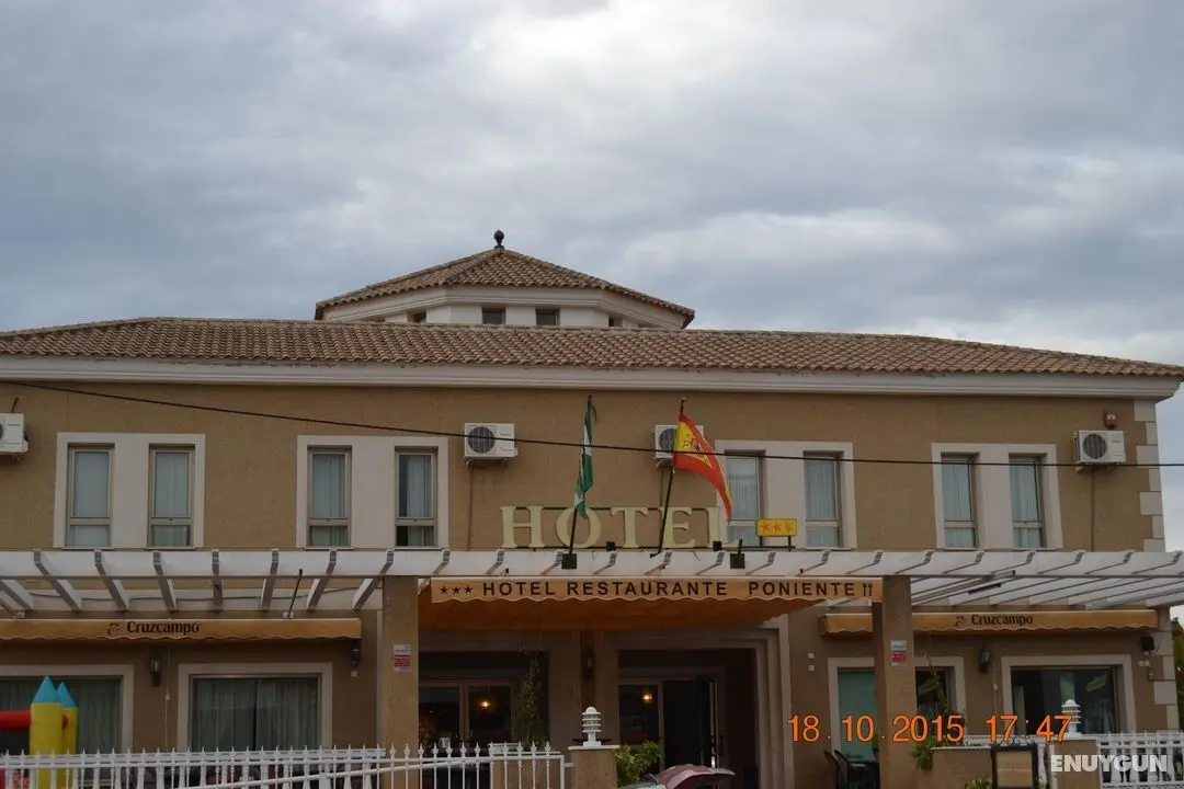 Hotel Poniente - Genel