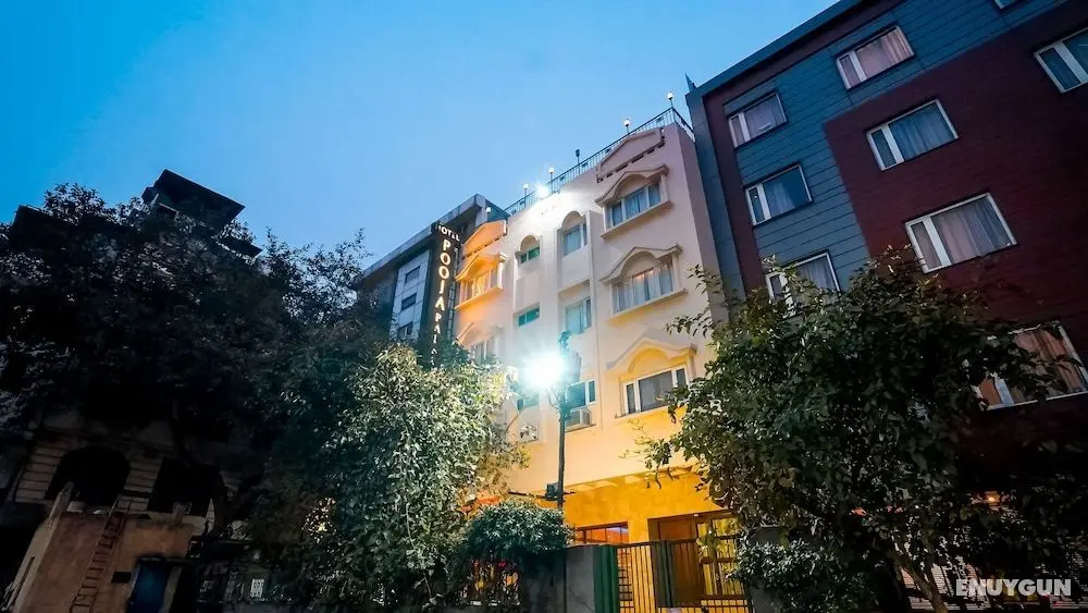 Hotel Pooja Palace - Dış Mekan