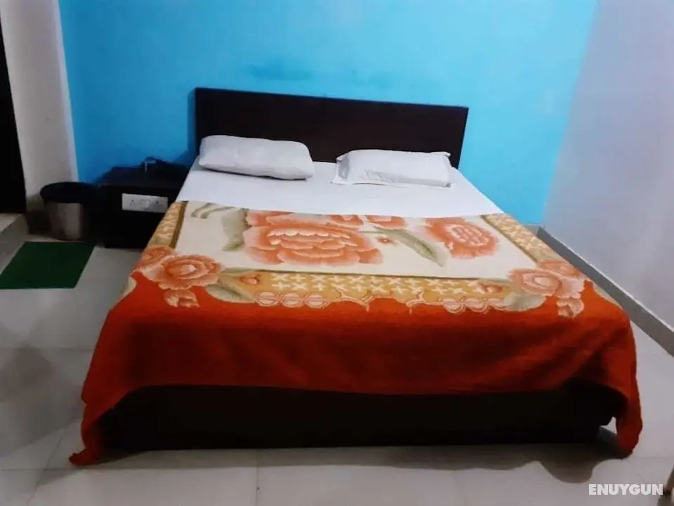 Pooja Palace - Öne Çıkan Resim