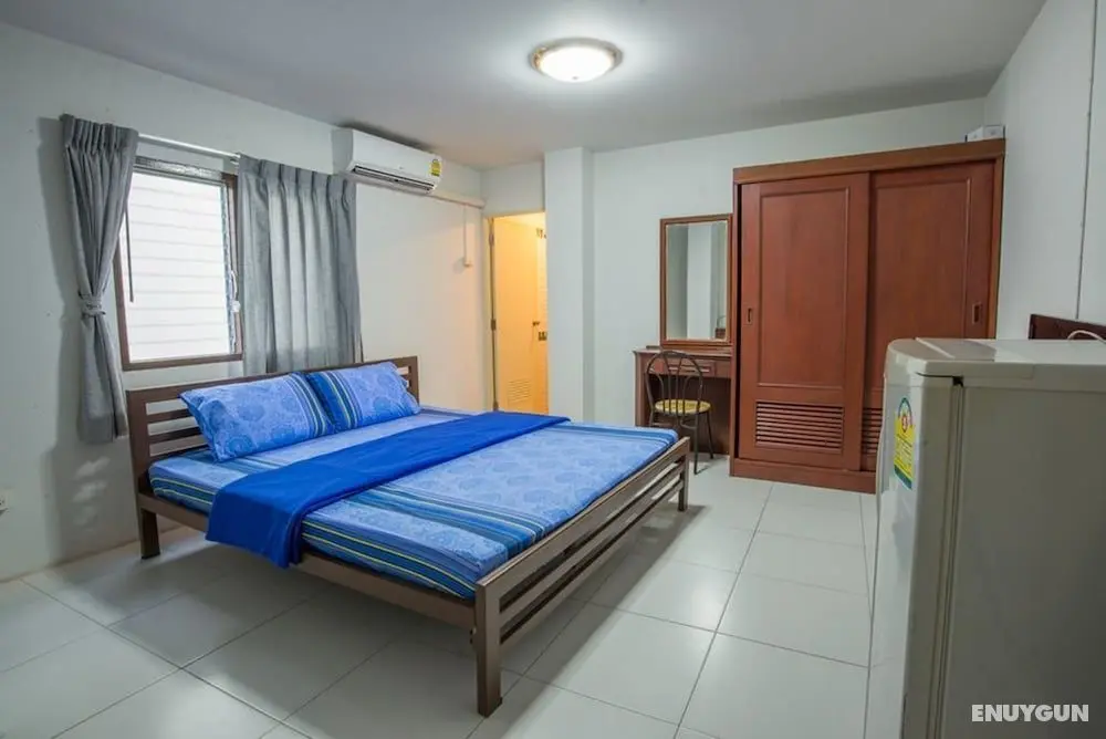 Poon Sook Apartment - Öne Çıkan Resim