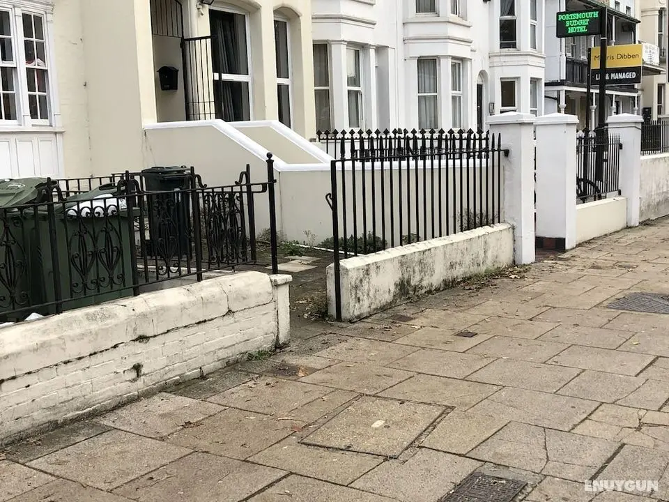 Portsmouth Budget Hotels - Dış Mekan