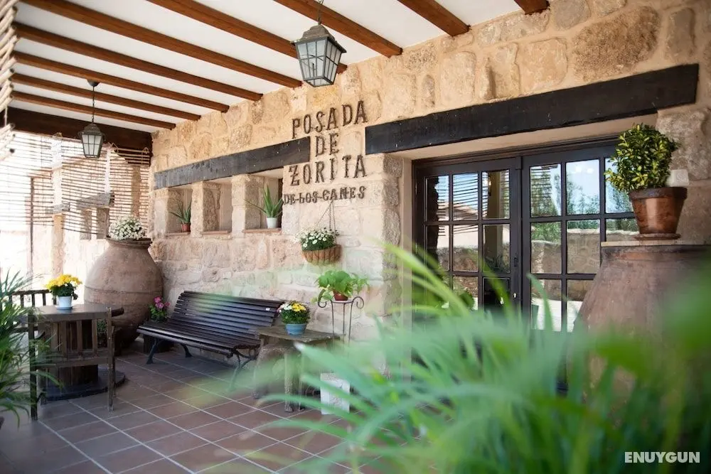 Posada de Zorita de los Canes - Dış Mekan