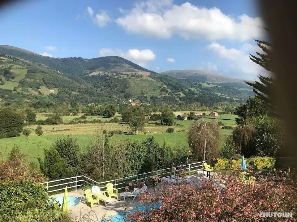 Hotel Posada Del Pas - Havuz