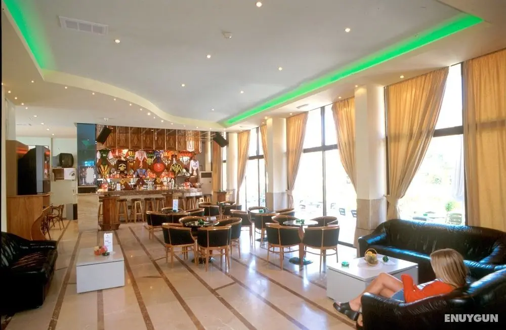 Poseidon Hotel and Apartments - Bar
