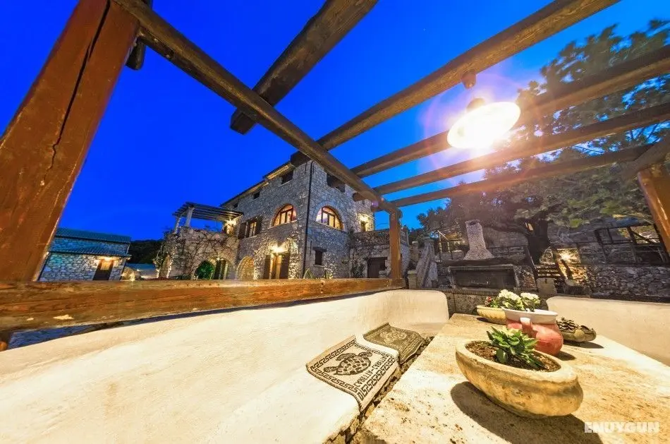Villa Poseidon - Genel