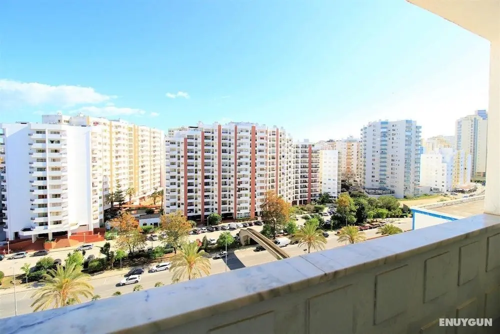 Praia DA Rocha Balcony by Homing - Oda