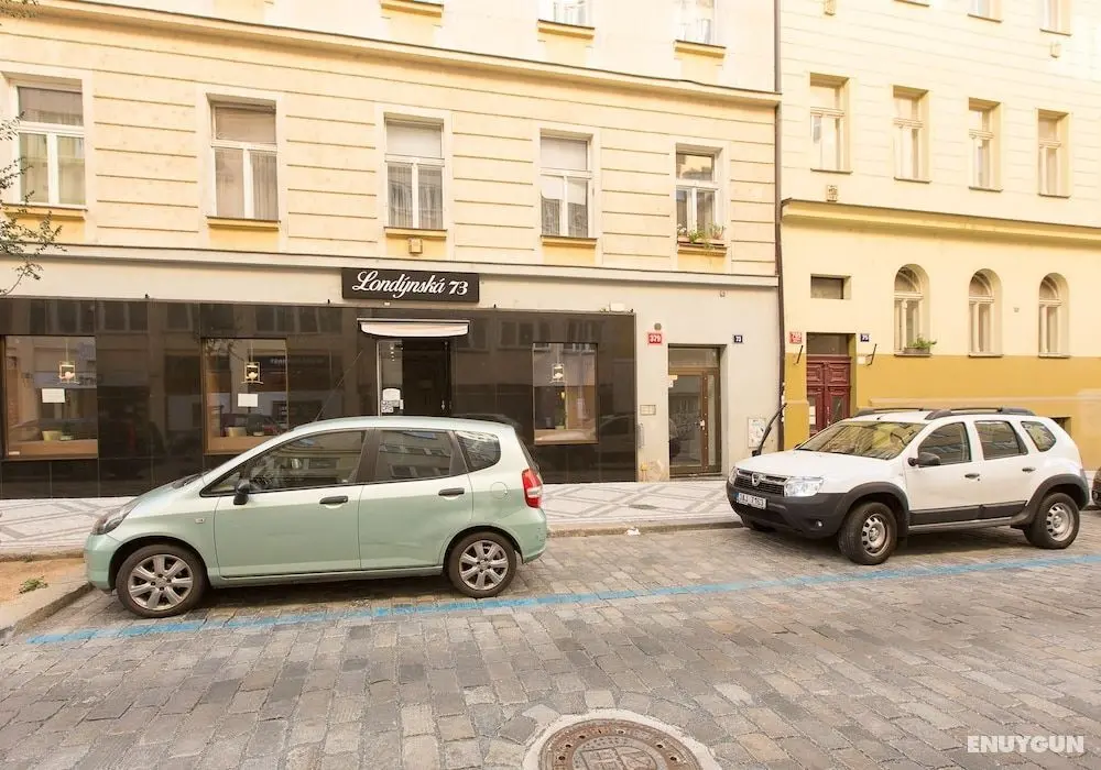 Premier Apartment near Museum - Dış Mekan