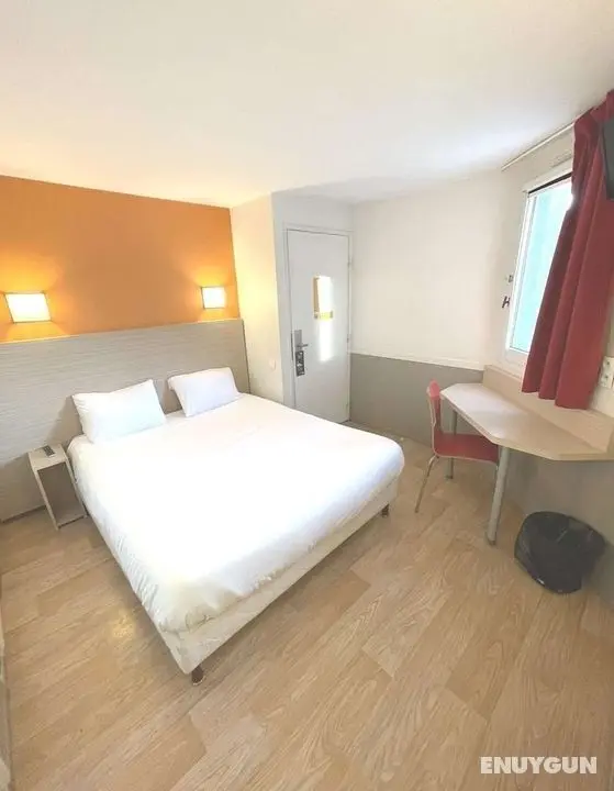 Première Classe Martigues - Öne Çıkan Resim