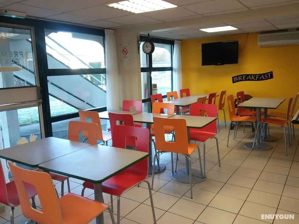 Premiere Classe Roanne - Perreux - Lobi