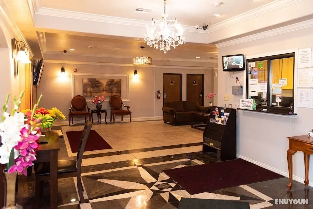 Premium Inn and Suites - Lobi