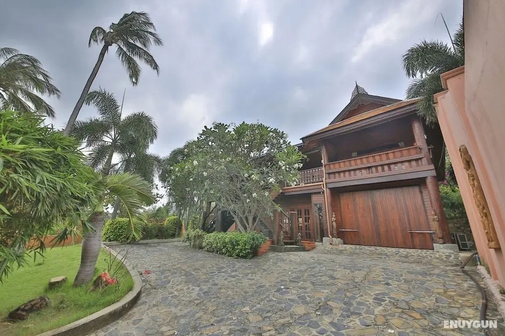 Presidential Thai Villa - Dış Mekan
