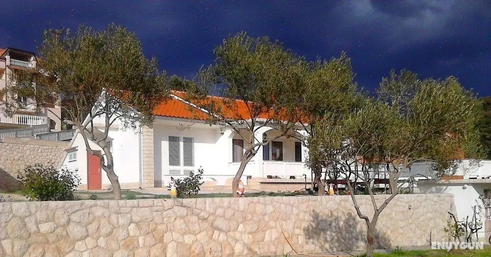 Pretty Apartment With Terrace, Island Rab - Öne Çıkan Resim