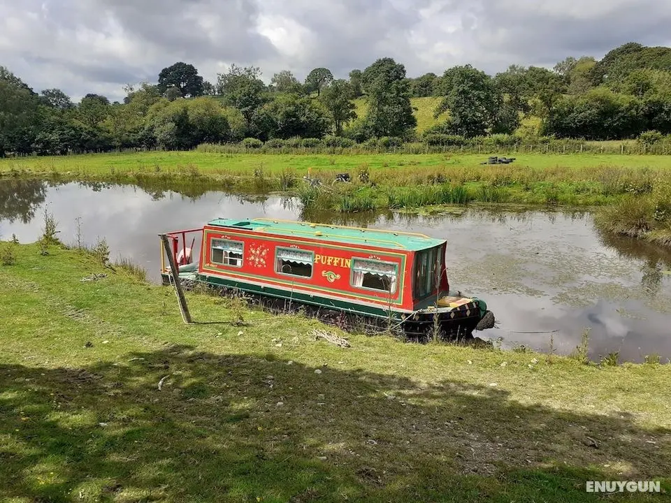 Pretty & Cosy Boat in Stunning Valley View, Wales - Öne Çıkan Resim