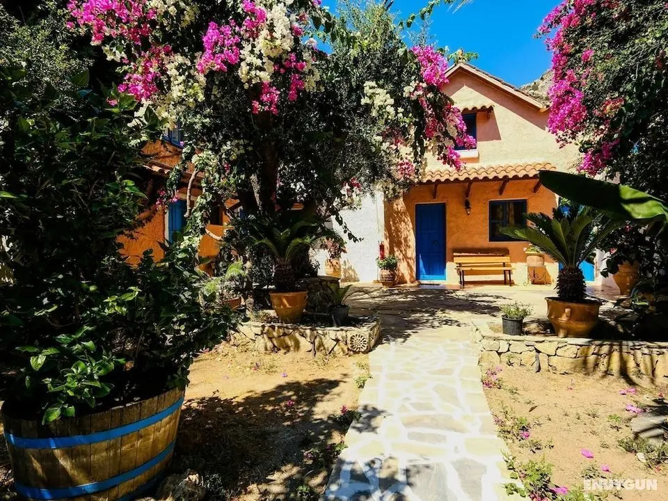 Pretty Holiday Home with Lotus Garden & Terrace near Sea Beach - Öne Çıkan Resim