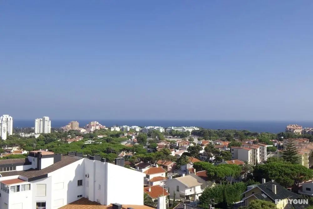 Prime Apartments White and Yellow - Oda Manzaraları