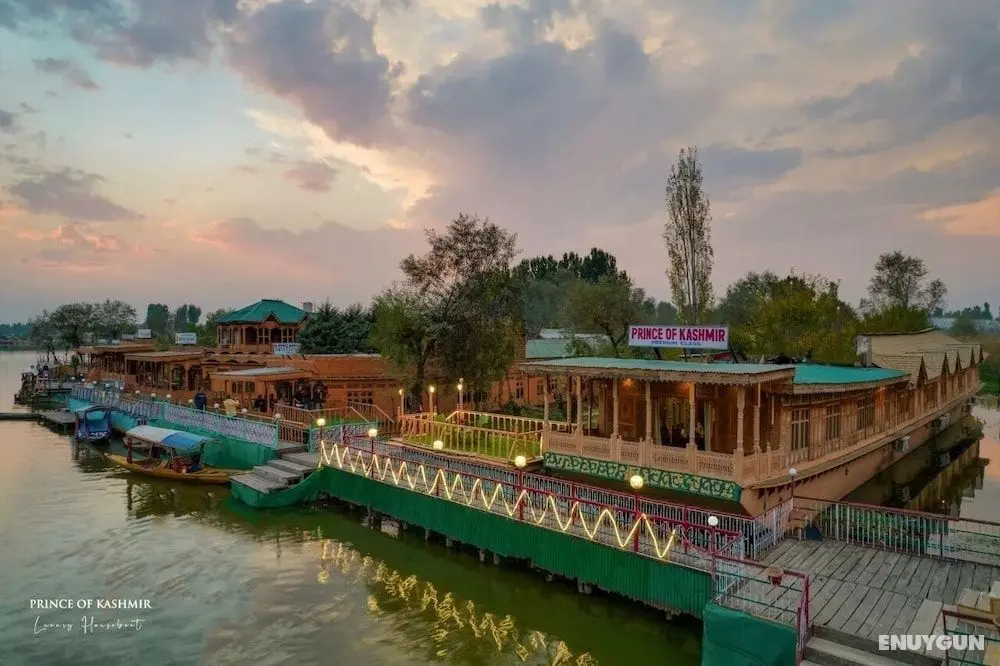 Prince of Kashmir Luxury Houseboat - Öne Çıkan Resim