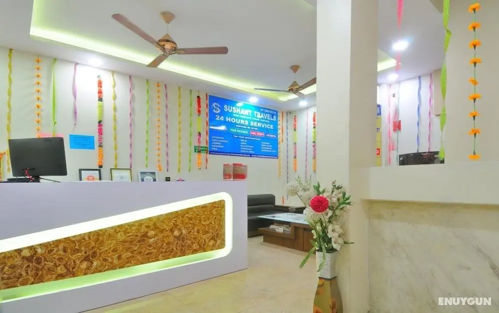Hotel Prince Palace DX by check in room - Lobi