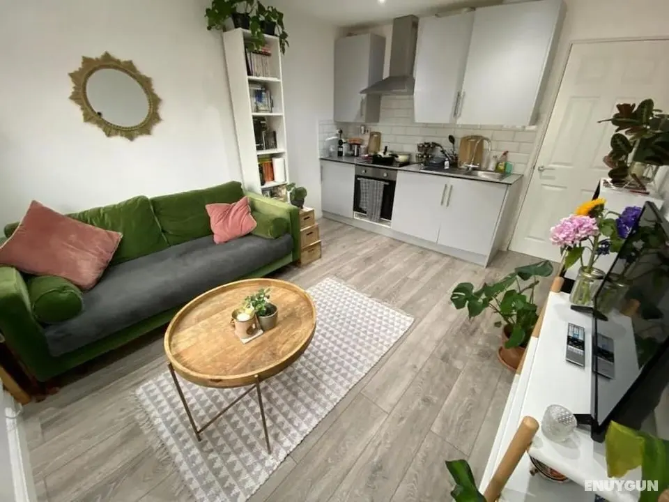 Private Apartment - Free Wifi, Parking, No Deposit - Öne Çıkan Resim
