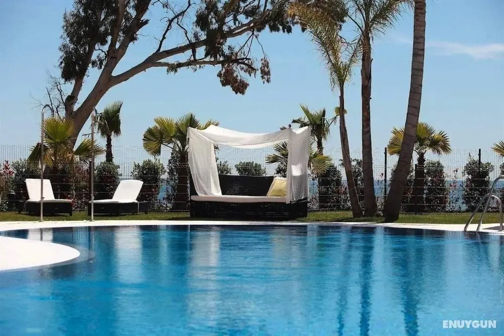 Private Pool Apartment Near Beach - Öne Çıkan Resim