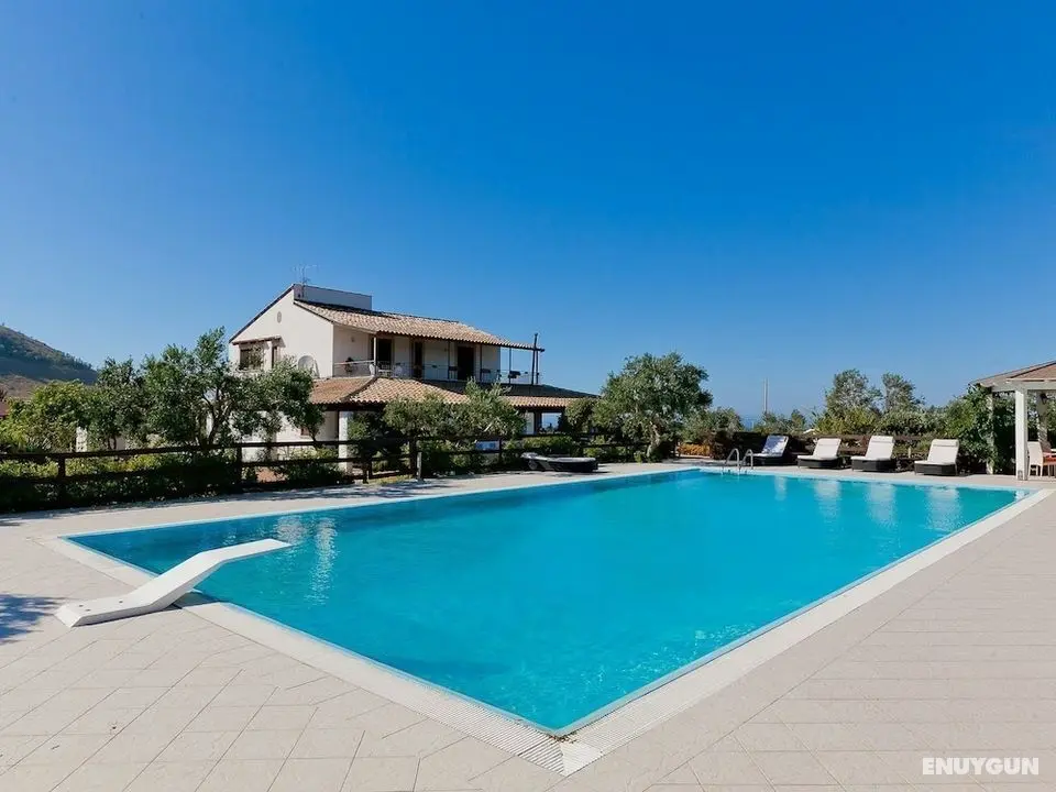 Villa With Private Pool and Many Leisure Facilities - Öne Çıkan Resim