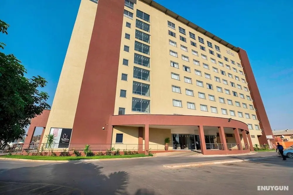 Protea Hotel by Marriott Lusaka Tower - Dış Mekan