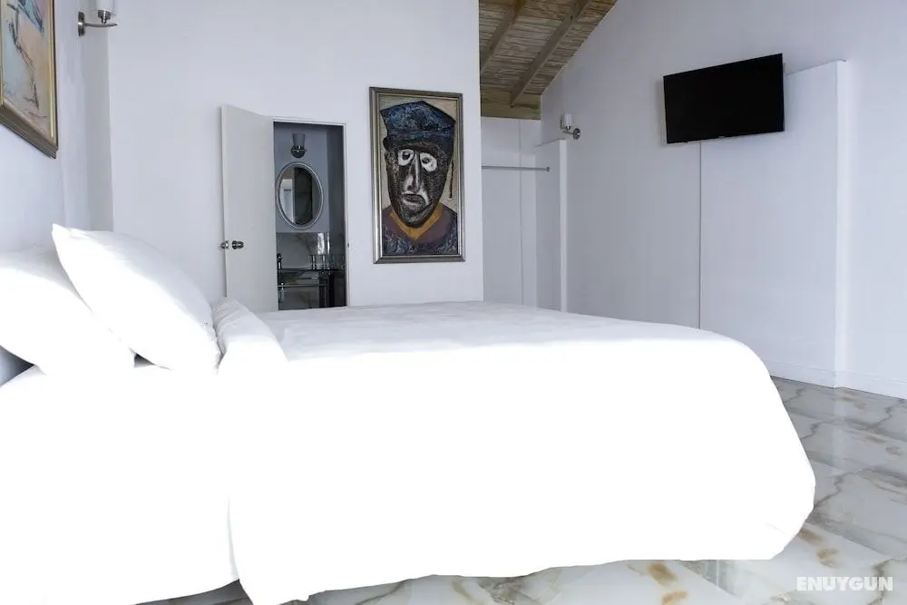 Pulse Suites at Villa Ronai - Öne Çıkan Resim