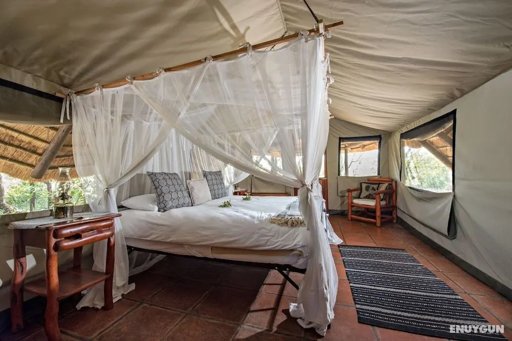 Pungwe Safari Camp - Öne Çıkan Resim