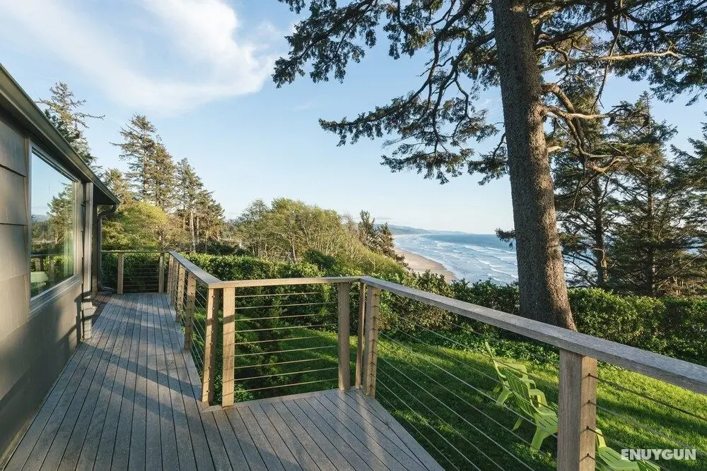 The Purcell House by Avantstay Surrounded in Lush Greenery w/ Large Yard & Ocean Views - İç Mekan
