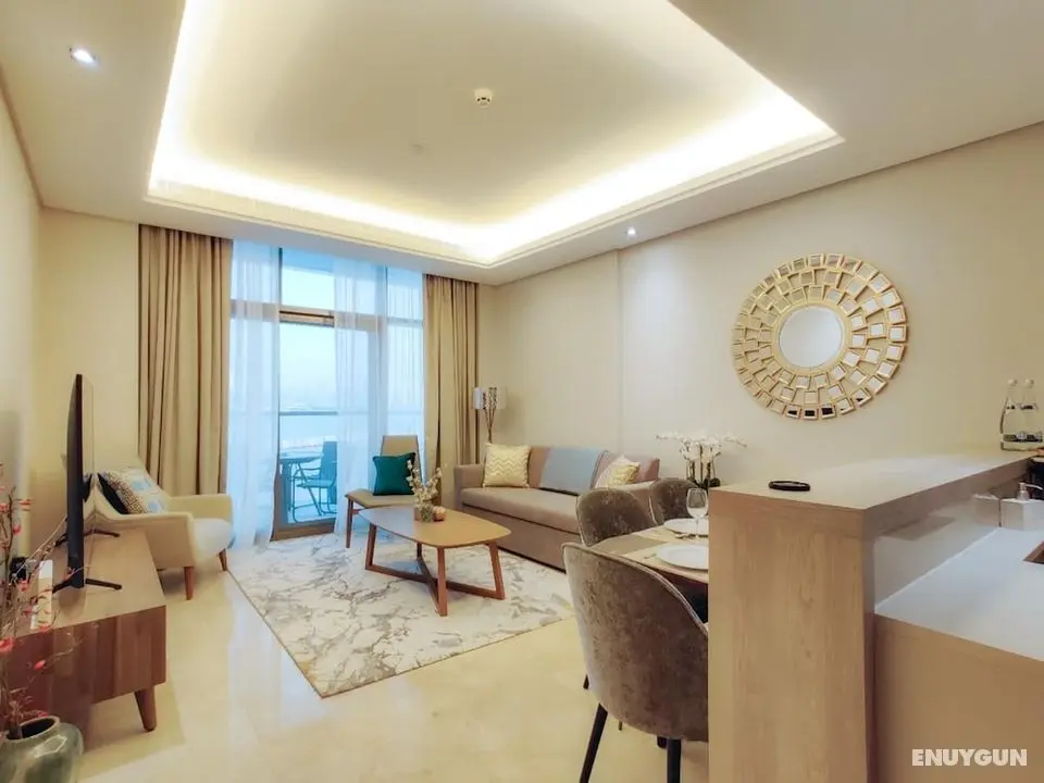 Pvt Beach The8 in Dubai - Öne Çıkan Resim