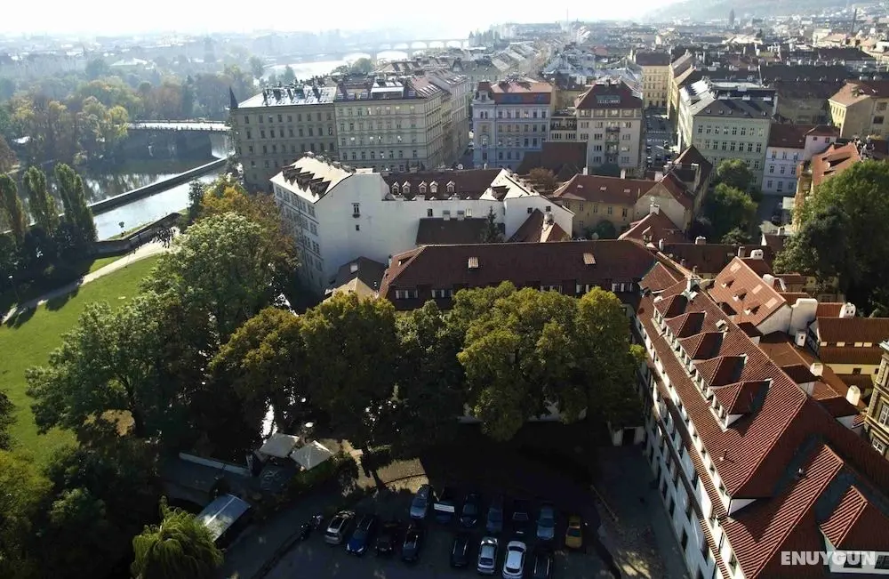 Pytloun Old Armoury Hotel Prague - Dış Mekan