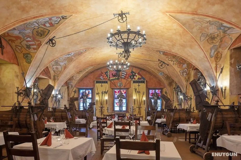 Pytloun Old Armoury Hotel Prague - Öne Çıkan Resim
