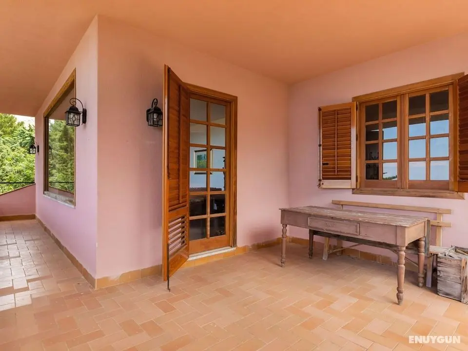 Quaint Villa in Carini With Garden - Dış Mekanlar