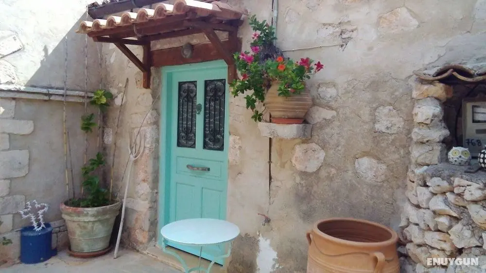 Quaint Greek Cottage, Rural Setting, Great Views - Öne Çıkan Resim