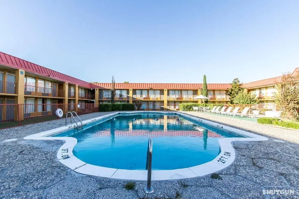Quality Inn Ada near University - Genel