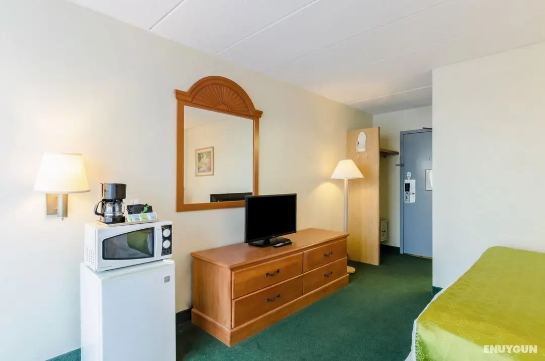 Quality Inn Springfield - Genel