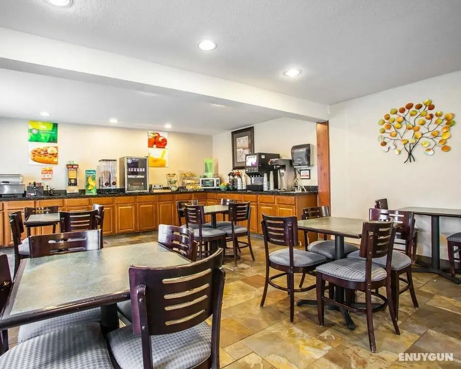 Quality Inn & Suites Ankeny Area - Genel