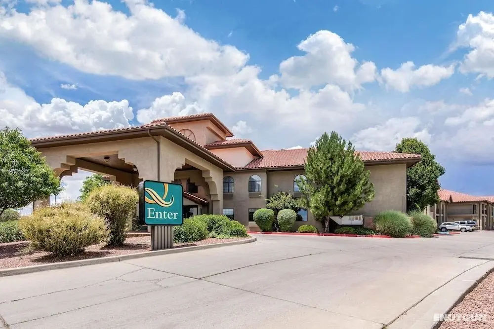 Quality Inn & Suites Gallup I-40 Exit 20 - Öne Çıkan Resim