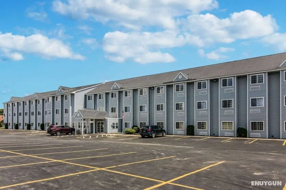 Quality Inn & Suites Grove City - Outlet Mall - Dış Mekan