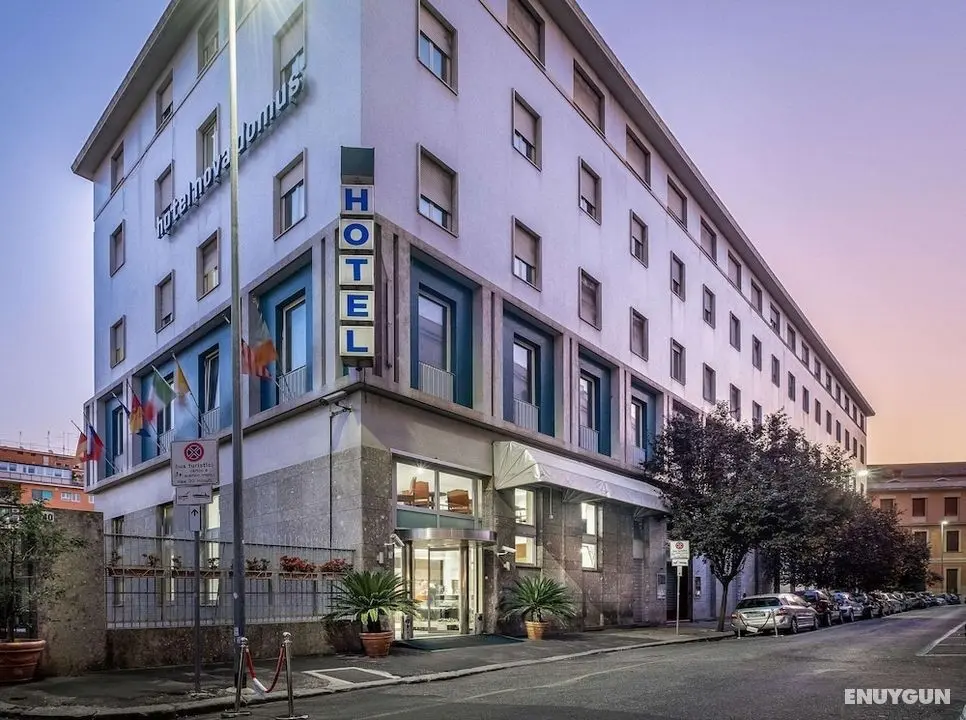 Quality Hotel Nova Domus - Dış Mekan
