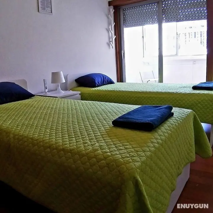 Quarto 4 Duplo Com Varanda - Centro Lisboa - Öne Çıkan Resim