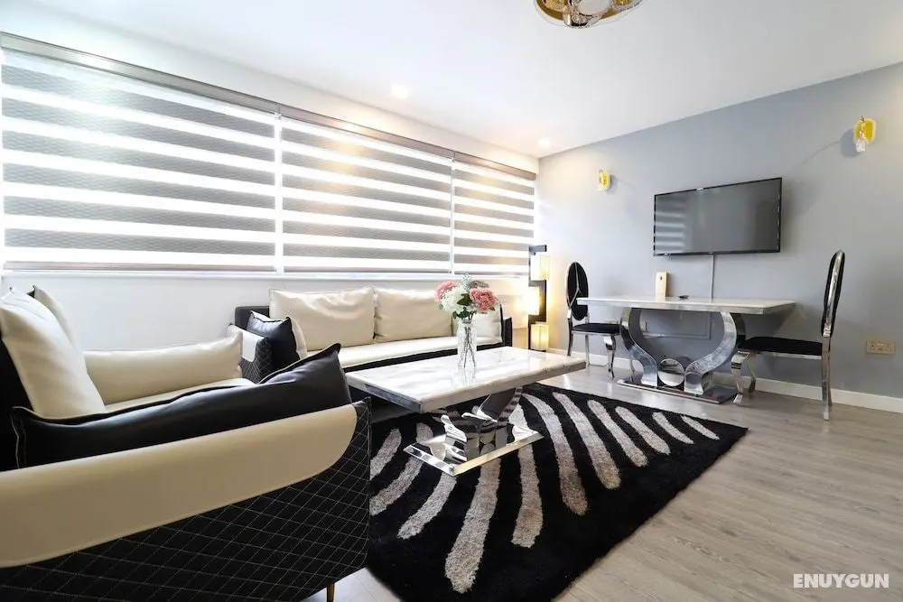 Queen Stay Apartments - Öne Çıkan Resim