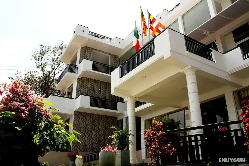 Queens Beach Hotel - Öne Çıkan Resim