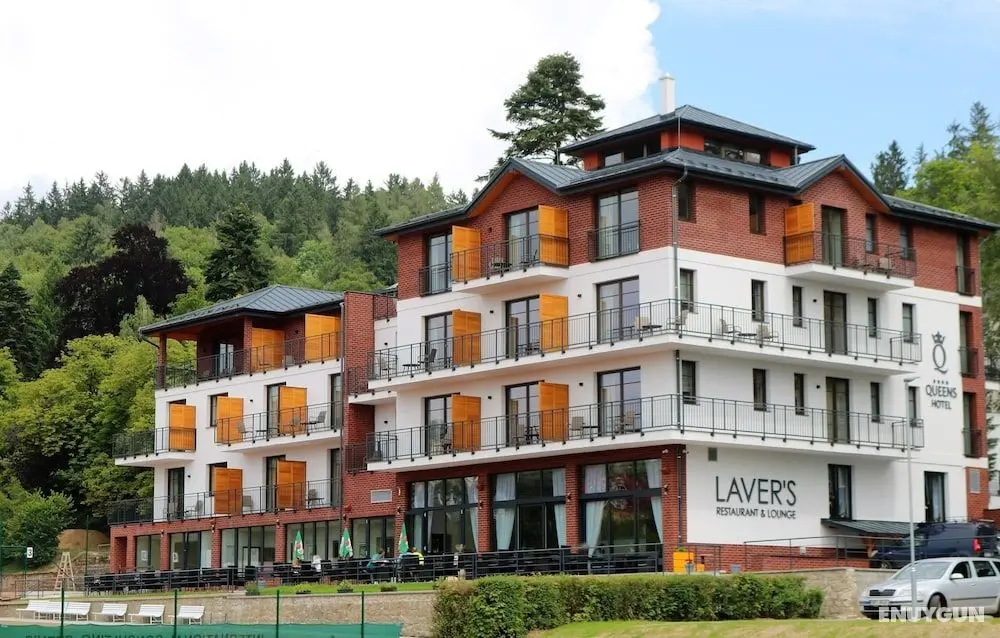 Hotel Queens - Öne Çıkan Resim