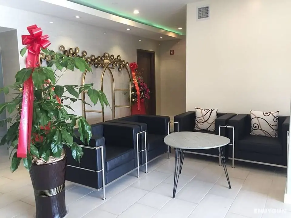 Queens Hotel - Öne Çıkan Resim