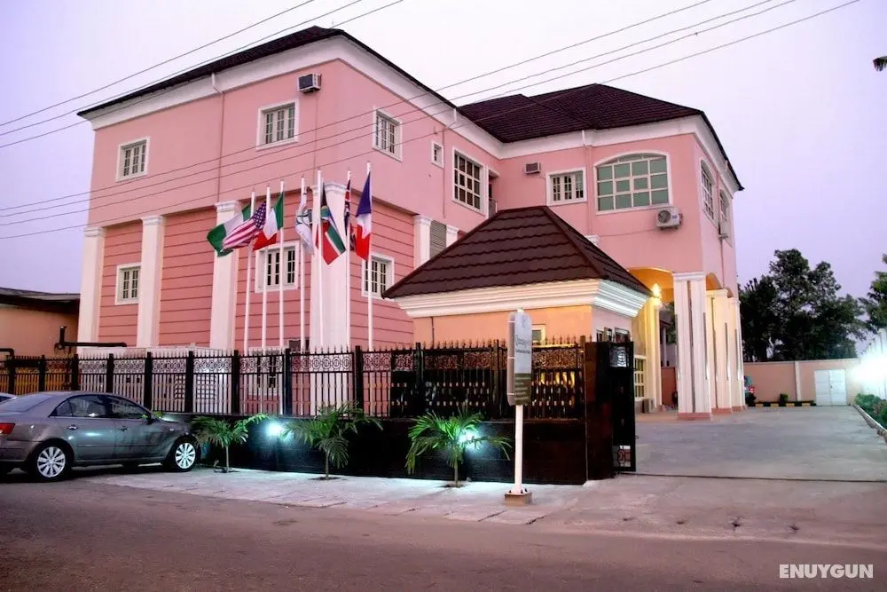 Queensgate Continental Hotel and Suites - Öne Çıkan Resim