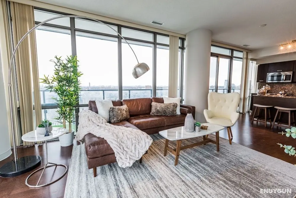 QuickStay - Luxury on Bay St. (Yonge & College) - Öne Çıkan Resim