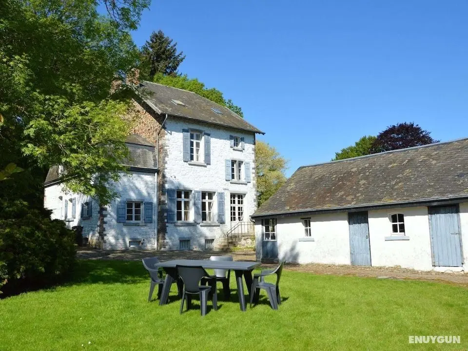 Quiet Cottage in Roumont - Öne Çıkan Resim
